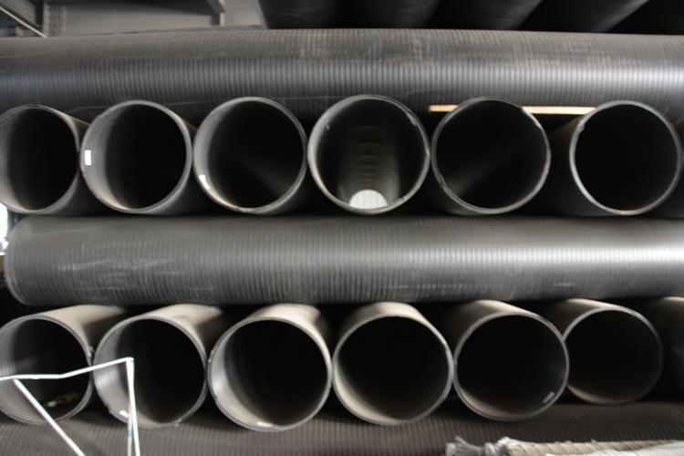 hdpe中空壁纏繞管廠家批發/承插式中空壁纏繞管/國標hdpe雙壁波紋管鄭